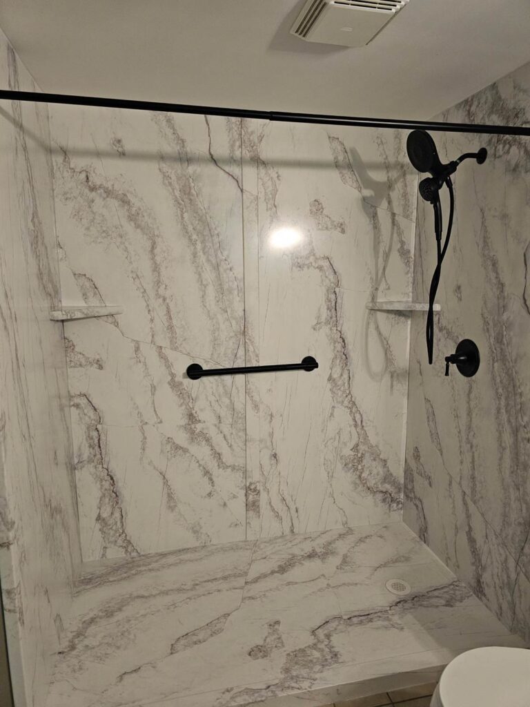 A brand-new bath after a bath replacement in Chesterfield.